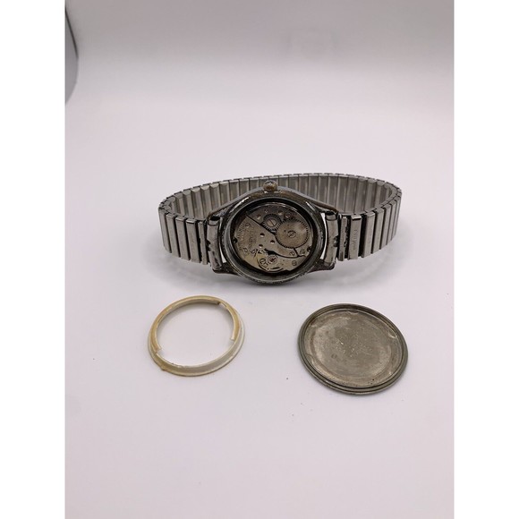 Vintage Waltham Incabloc 17 Jewels Red Second Hand For Parts Or Repair - Picture 14 of 16